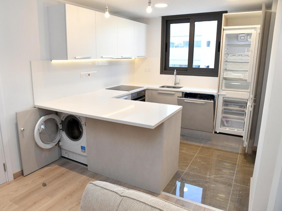Baz Tower Aparthotel Nicosia Kültér fotó